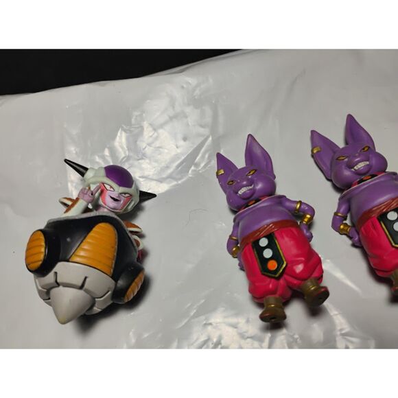 Lot of 7 Dragon Ball Z Figures Broken Incomplete & Good For Parts - Picture 4 of 8